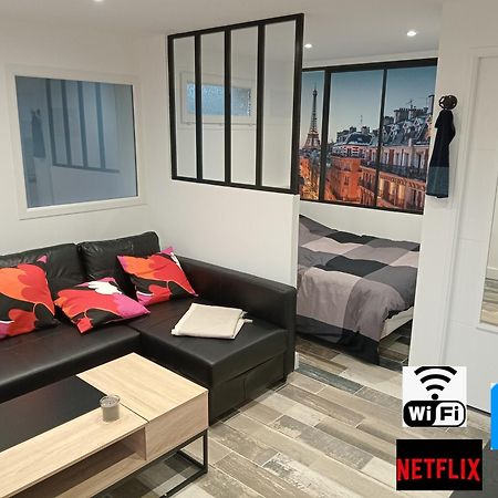 Studio Neuf Joliment Decore A 5 Min De L'Aeroport อติส-มงส์ ภายนอก รูปภาพ